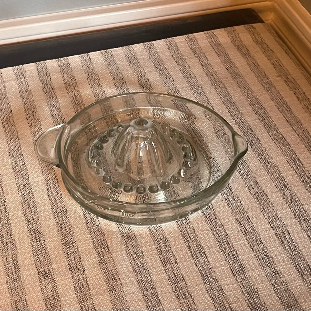 Vintage Mid Century Heavy Clear Glass Citrus Juicer